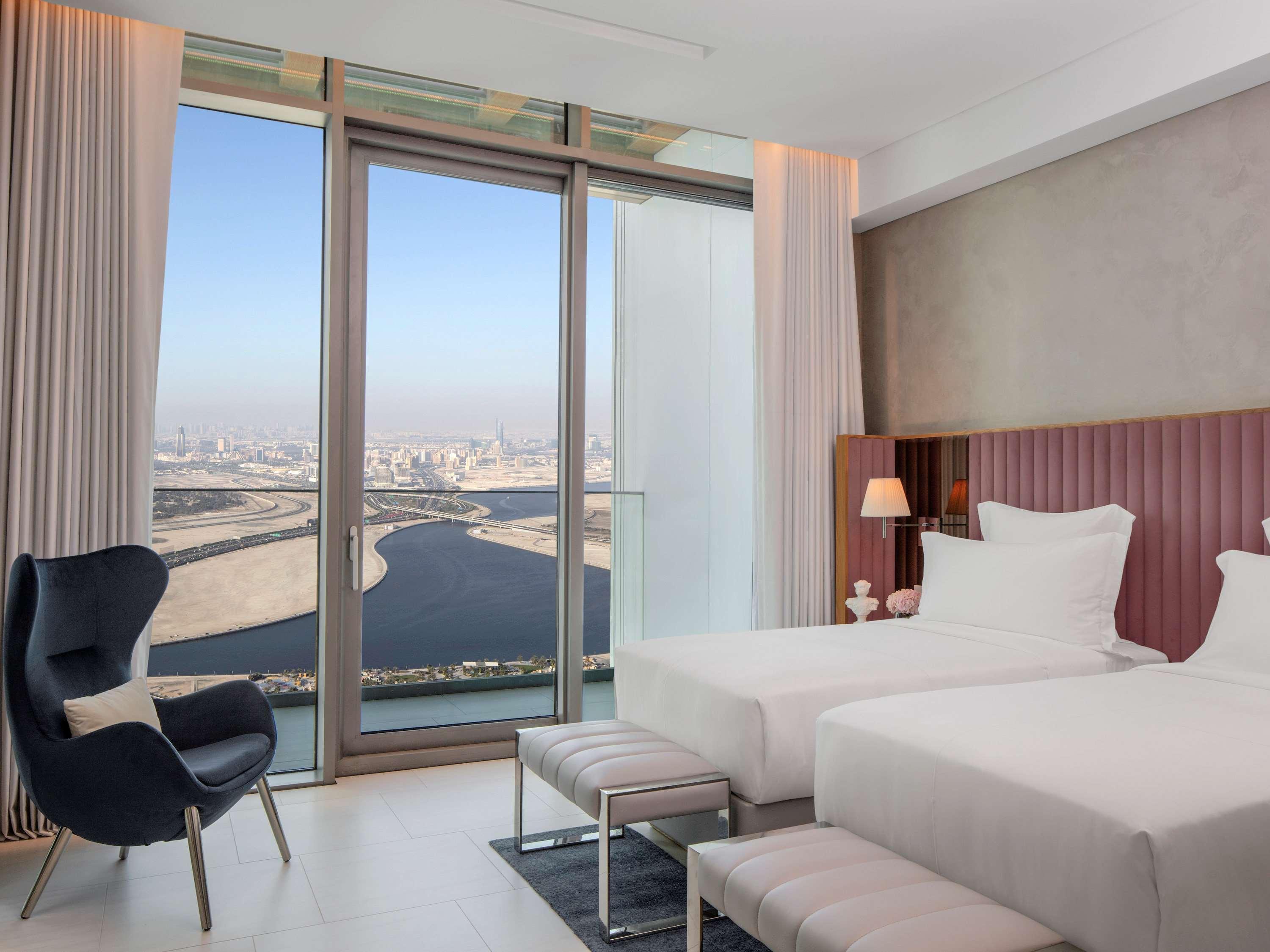 Sls Dubai Hotel & Residences Экстерьер фото